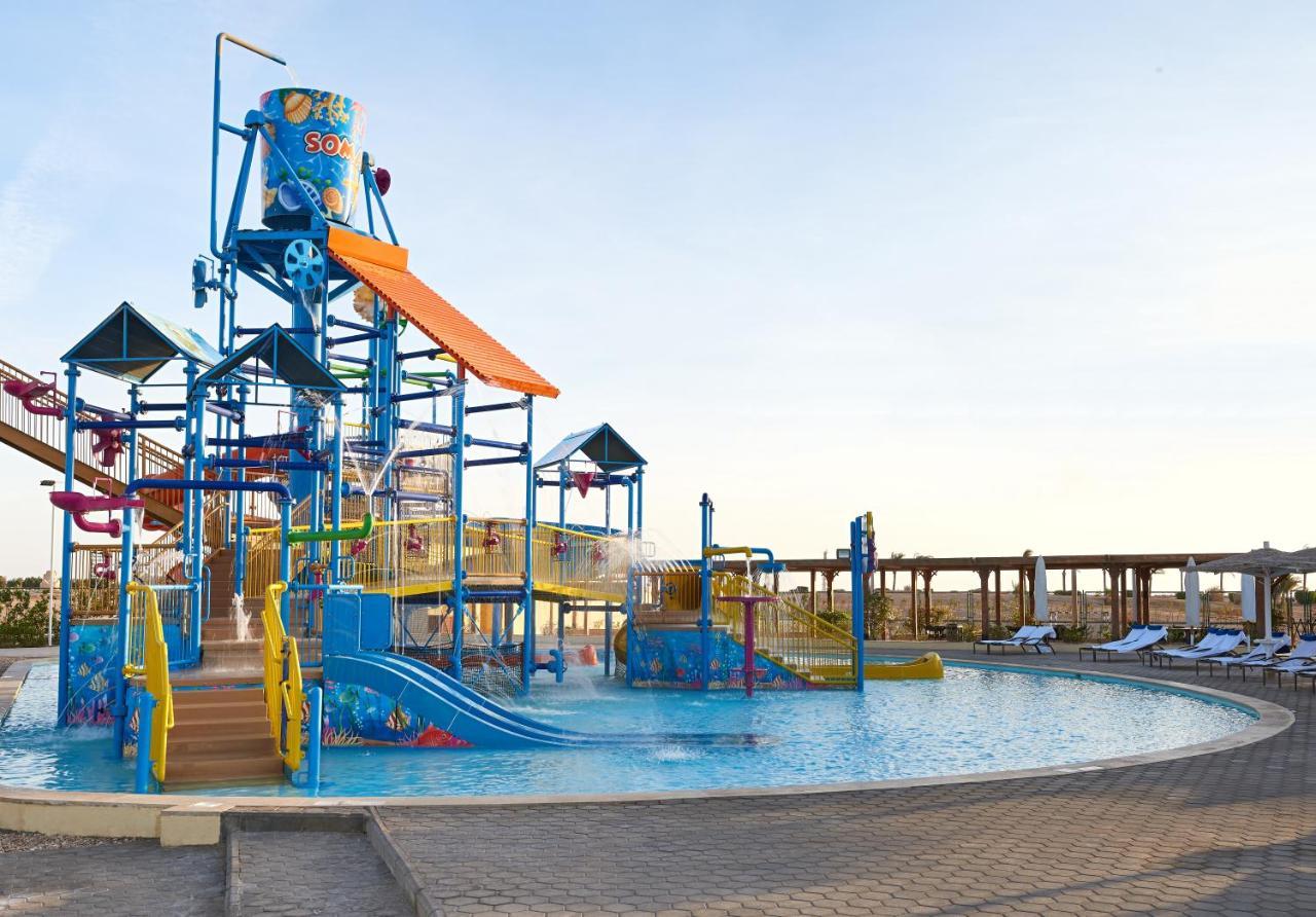 Sheraton Soma Bay Resort Hurghada Esterno foto Splash the Sun City Water Park