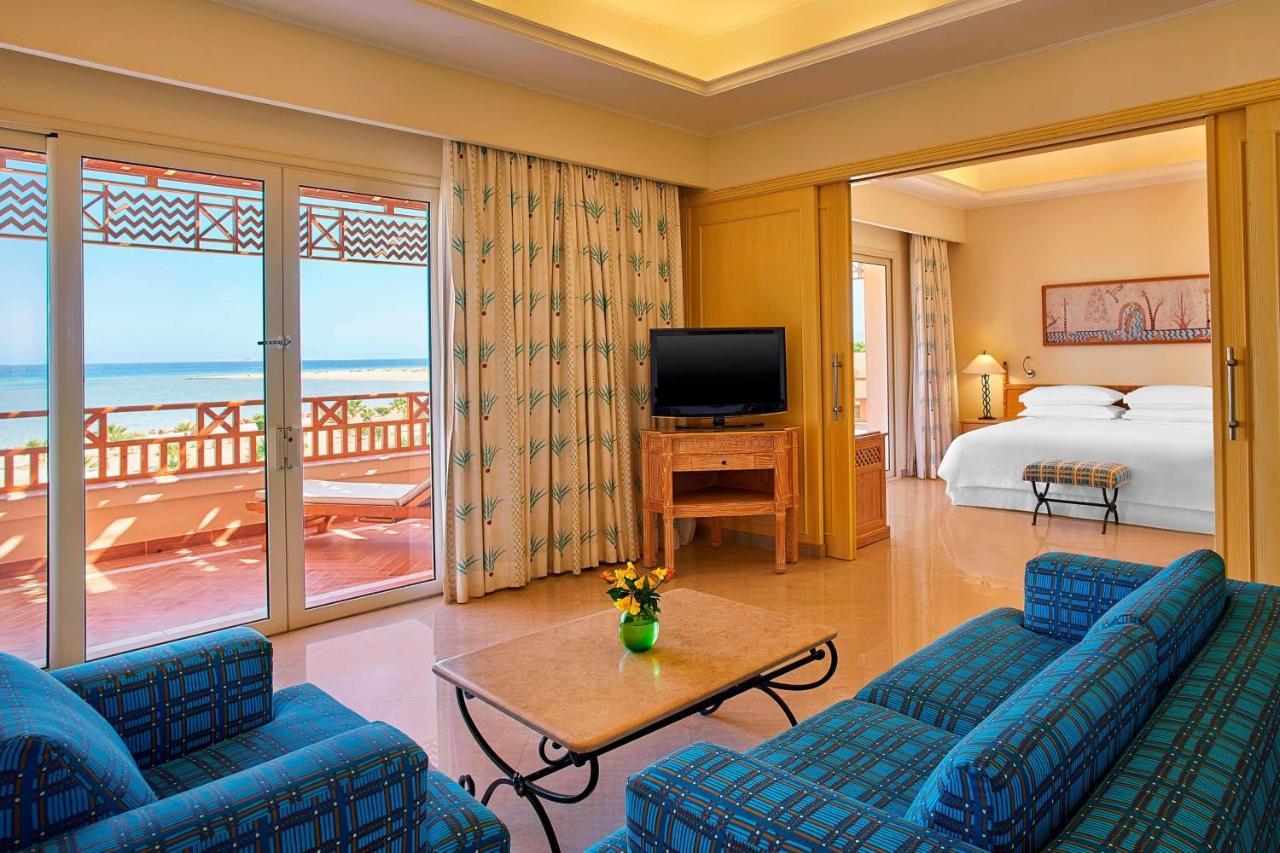 Sheraton Soma Bay Resort Hurghada Esterno foto A suite at the Hilton Sharm El Sheikh