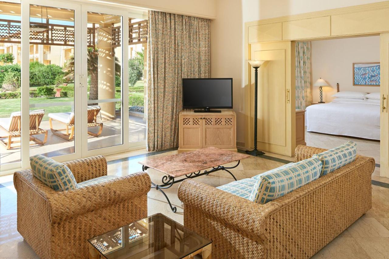 Sheraton Soma Bay Resort Hurghada Esterno foto A suite at the Hilton Sharm El Sheikh Resort